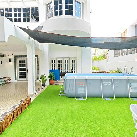527 Beachhouse L 5 Bedroom With Swimming Pool - 3Min Walk To The Beach Tanjung Bungah  Exterior foto