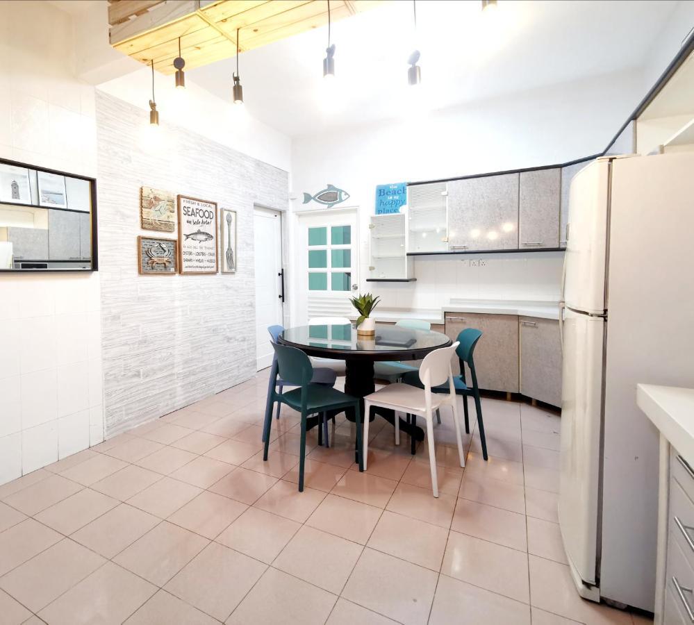 527 Beachhouse L 5 Bedroom With Swimming Pool - 3Min Walk To The Beach Tanjung Bungah  Exterior foto